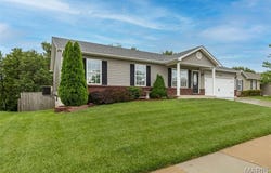 110 Chestnut Ridge Drive, Wright City, MO 63390