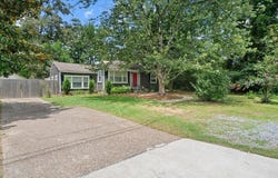 1811 Eva St., Hattiesburg, MS 39401