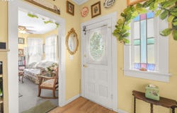 21517 HIGHWAY 99E, Aurora, OR 97002
