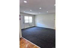 1 E Hemlock Drive, Bay Shore, NY 11706