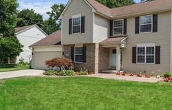 130 Glenwood Drive, Walled Lake, MI 48390