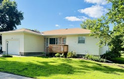 109 1ST Street, ELLIOTT, IA 51532