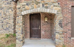464  W North  ST, Fayetteville, AR 72701