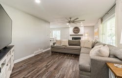 410 S East Avenue, Baxter, IA 50028