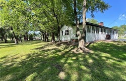 170 NE 1011 Road, Knob Noster, MO 65336