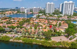 3780 NE 207th Ter, Aventura, FL 33180