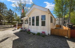 5 D, Cascade, ID 83611