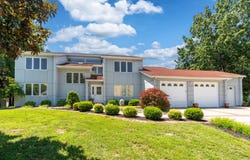 3201 Foxberry Circle, Carbondale, IL 62901