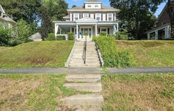 23 James St, Greenfield, MA 01301