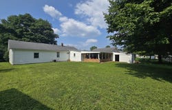 1121 W Washington Avenue, Shelbyville, IN 46176