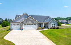 1388 S Honeybee Court, Warsaw, IN 46580-6127
