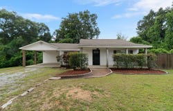 136 Corinth, Petal, MS 39465