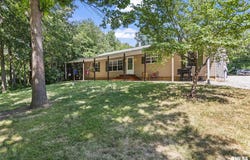 16540 Wernowsky Street, Petersburg, IL 62675