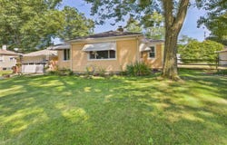 2080 Hollywood, Monroe, MI 48162