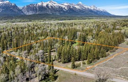 455 E BUCK MOUNTAIN Road, Jackson, WY 83001