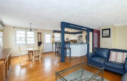 37 Squantum Drive, Middletown, RI 02842