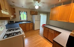 5421 Brightwood Rd, Bethel Park, PA 15102