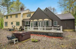 15 Roosevelt Drive, Bedford, NH 03110