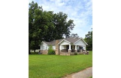 207 E Cedar Street, Calvin, OK 74531