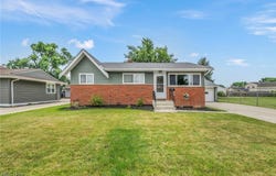 15025 Holland Road, Brook Park, OH 44142