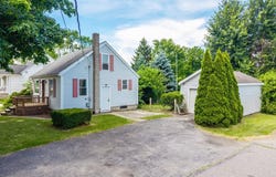 208 Chestnut Street, Avilla, IN 46710