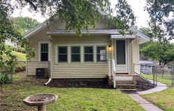 208 E Vassar Street, St Joseph, MO 64504