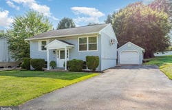 604 Charles Road, Dauphin, PA 17018