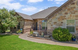 2305 Wills Way Drive, Granbury, TX 76049