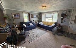 1386 Circle Drive, Brooklyn, IA 52211