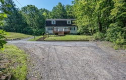 30-32 Rolling Acres Rd, Lunenburg, MA 01462