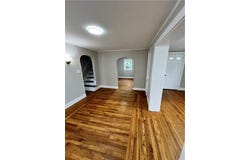 93 Mason Avenue, Portsmouth, RI 02871
