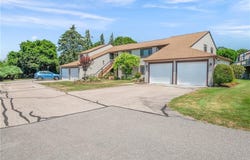 30 Sweet Meadows Court, Narragansett, RI 02882