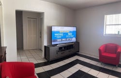 806 W 80 Place, Hialeah, FL 33014