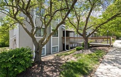 5870 Park Street, Shawnee, KS 66216