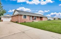 42 Detroit Dr, South Hutchinson, KS 67505