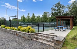 291 SPLIT PADDLE Lane, Broken Bow, OK 74728