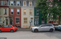 1828 PENN STREET, HARRISBURG, PA 17102