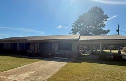 300 Rock Creek Rd, Headland, AL 36345