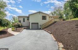 2530 MILL CREEK ROAD, DOVER, PA 17315