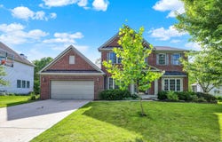 3740 Weather Stone Crossing, Zionsville, IN 46077