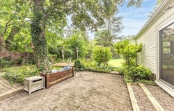 114 E Henry Street, Saline, MI 48176