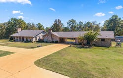 1070 County Road 3772, Queen City, TX 75572
