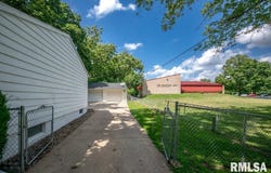 2913 W NEBRASKA Avenue, Peoria, IL 61604