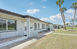 1010 N PEBBLE BEACH Boulevard, SUN CITY CENTER, FL 33573
