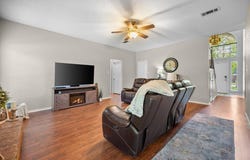 3804 Schoolside Court, Arlington, TX 76016