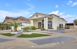 400 Emerald Shore Lane, Horizon City, TX 79928