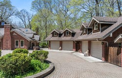 23410 N Elm Road, Lincolnshire, IL 60069