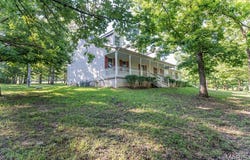 14800 Private Drive 1021, St James, MO 65559