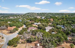 401 Cargill Dr, Spicewood, TX 78669