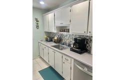 2100 SW Lake Circle Drive, Boynton Beach, FL 33426